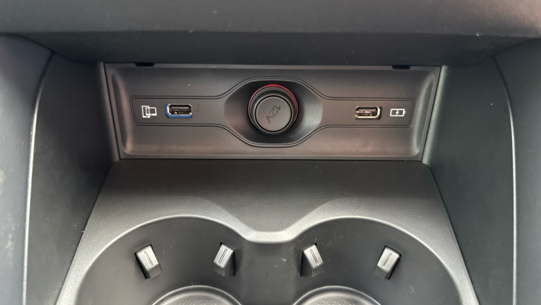 MG HS 1.5 T-GDI Trophy 5dr DCT Petrol Hatchback